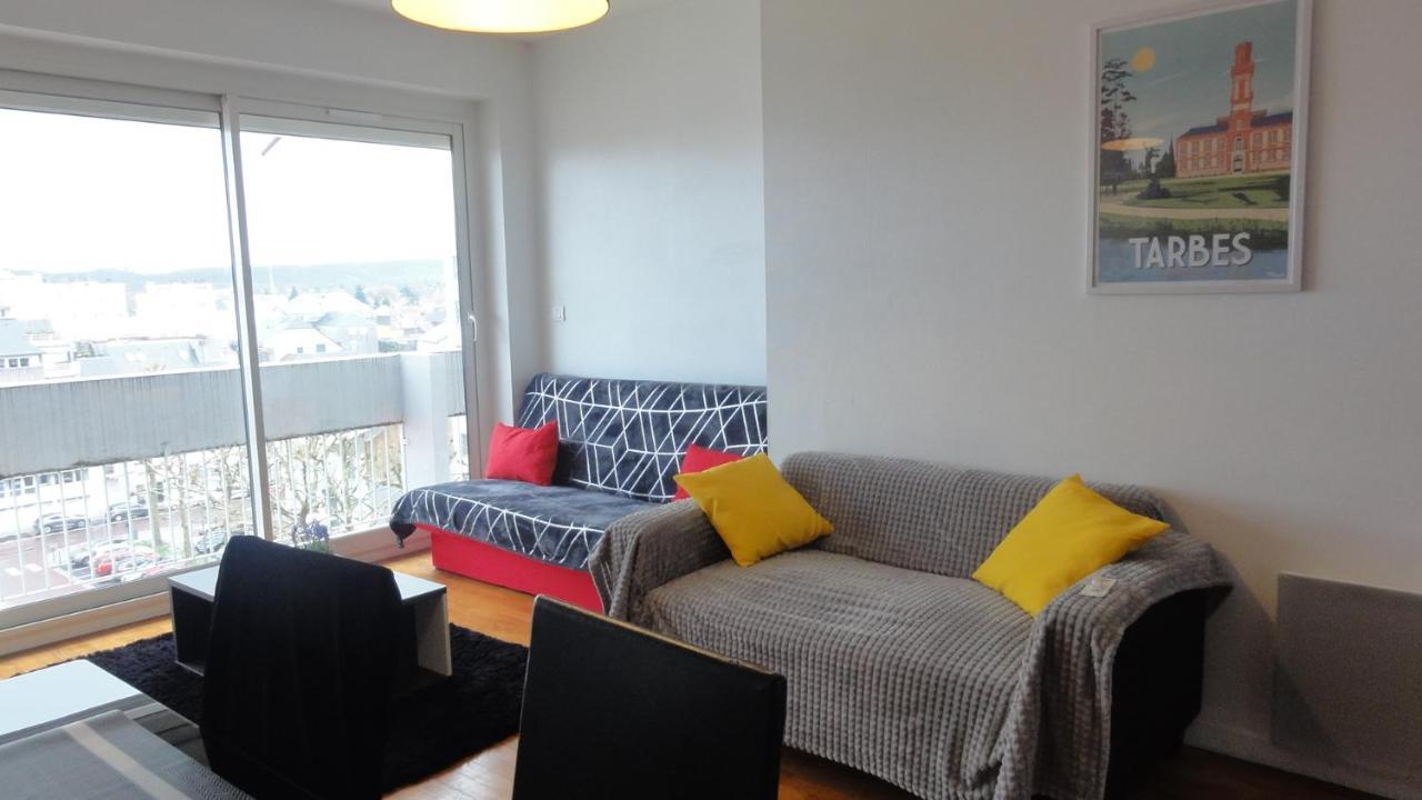 La Dolce Vita -T2 52M2- Dernier Etage- Terrasse-Parking-Wifi Fibre Appartement Tarbes Buitenkant foto